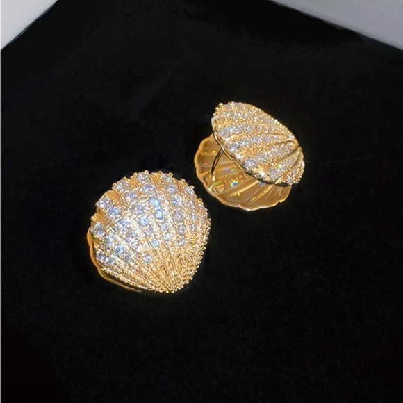 Shells dangle earrings - Picture 2 of 3